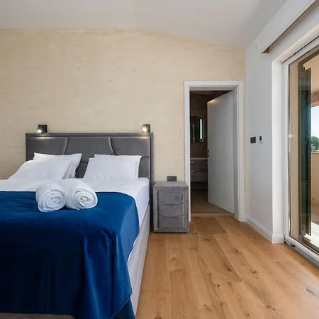 Leon Zadarvillas וילה Visocane