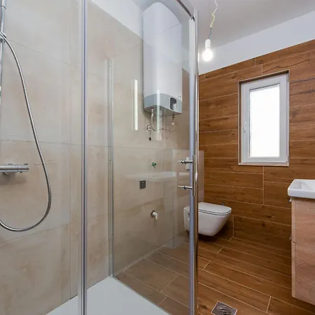 Leon Zadarvillas Visočane