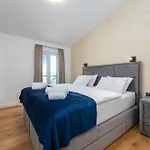Leon Zadarvillas