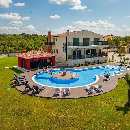 Leon Zadarvillas Βίλα Visocane