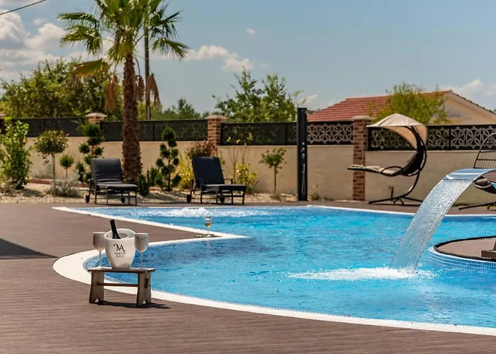 Leon Zadarvillas Visocane