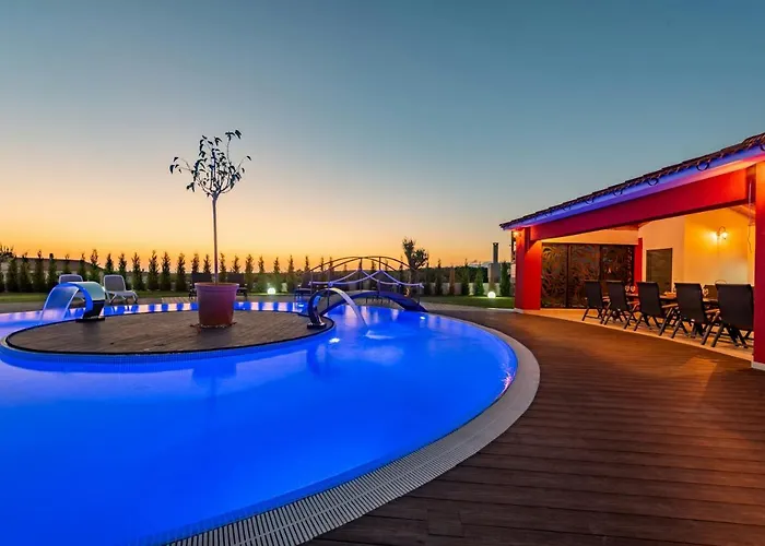 Leon Zadarvillas Вилла *